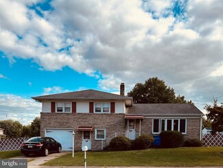 22 Spring Ridge Dr, York, PA 17408
