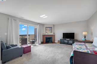 21083 Gary Dr Unit 211, Castro Valley, CA 94546