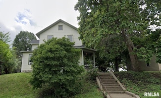 421 E 7th St, Davenport, IA 52803