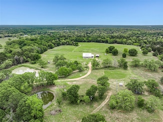 2204 W Old Lockhart Rd, West Point, TX 78963