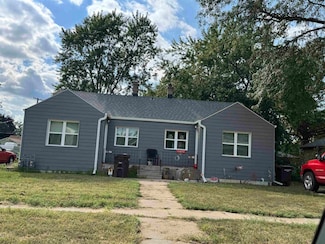 1127 N Bellevue Ave, Hastings, NE 68901