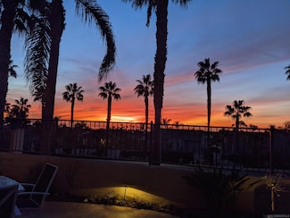 7453 Neptune Dr, Carlsbad, CA 92011