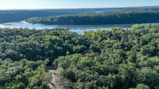 2 Molly Ln, Forsyth, MO 65653