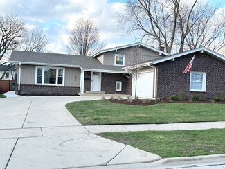 1002 W Noyes St, Arlington Heights, IL 60005