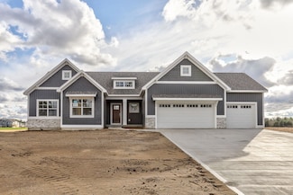 14984 Fillmore St, West Olive, MI 49460