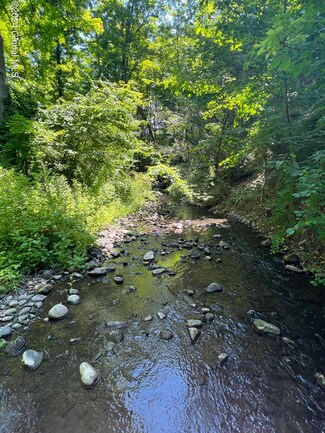 L14 New York 9h, Kinderhook, NY 12106