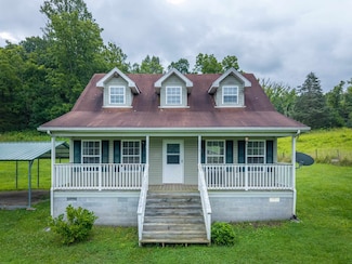 122 Walnut Grove Rd, Narrows, VA 24124