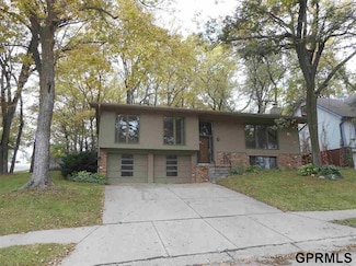 11738 Fisher House Rd, Bellevue, NE 68123