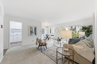 934 Peninsula Ave Unit 301, San Mateo, CA 94401