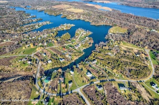 3153 Sleepy Hollow Rd, Athens, NY 12015