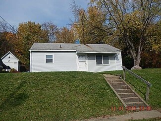 90 Chestnut St, Wheatland, PA 16161