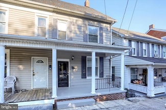 327 1st Ave, Red Lion, PA 17356