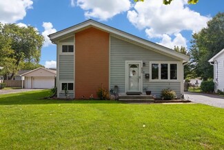 623 N 2nd Ave, Villa Park, IL 60181