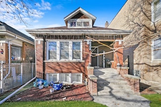 6206 S Maplewood Ave, Chicago, IL 60629