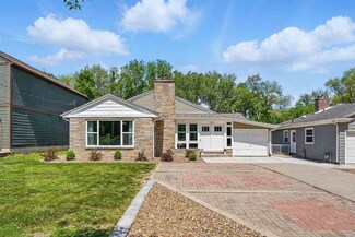 212 Golfview Ave Unit 1 & 2, Iowa City, IA 52246