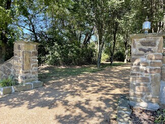 6914 Burkitt Rd, Antioch, TN 37013