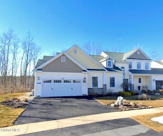 63 Lancaster Ct, Ballston Lake, NY 12019