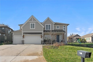 6820 Marion St, Shawnee, KS 66218