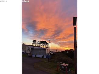 4875 N Highway 101 Unit 46, Depoe Bay, OR 97341
