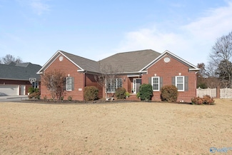 2429 Audubon Ln SE, Owens Cross Roads, AL 35763