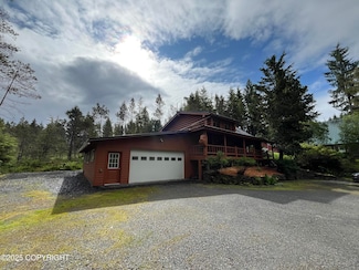 14 Calden Ln, Petersburg, AK 99833