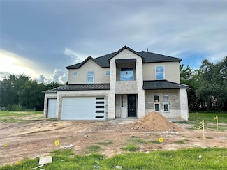 10913 Houston Dr, La Porte, TX 77571