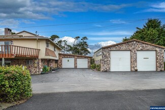4599 Blanco St, Florence, OR 97439