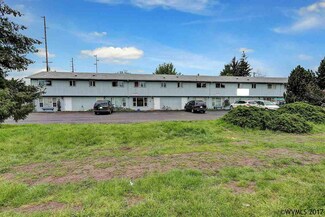 1530 Candlewood Dr NE, Salem, OR 97301