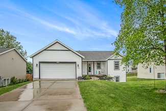 3076 Daybreak Ln, Holland, MI 49424