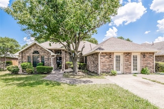 1632 Riverway Bend Cir, Dallas, TX 75217