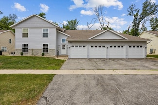 3921 Lexington Dr NE Unit B, Cedar Rapids, IA 52402