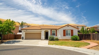 2444 Sanders Ln, Fairfield, CA 94533