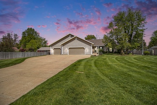 575 Invicta Dr, Niles, MI 49120