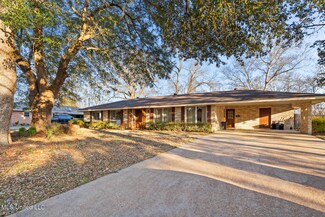 1927 Springridge Dr, Jackson, MS 39211