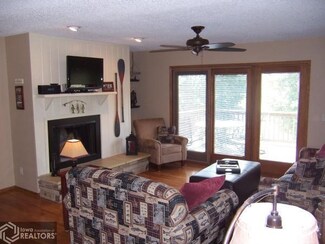 5035 Karen Dr Unit 208, Panora, IA 50216