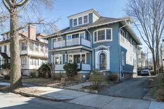 42 Russell St, Brookline, MA 02446