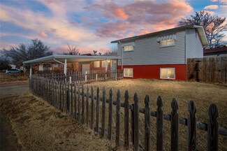 2200 Queensbury Rd, Moore, OK 73160