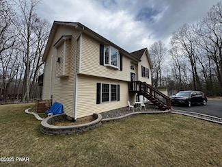 124 Cowberry Ln, Milford, PA 18337