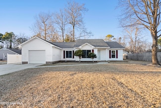 284 Raintree Rd, Jacksonville, NC 28540