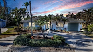 12 Fairview Blvd, Fort Myers Beach, FL 33931