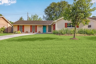 9407 Meadowbriar Ln, Houston, TX 77063