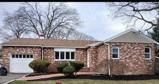 205 Ontario Ave, Massapequa, NY 11758