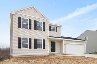 834 Saint Johns Chase, Grand Ledge, MI 48837