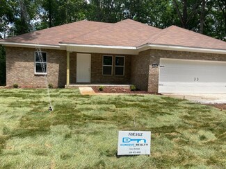 6104 Tuscaloosa Dr NW, Huntsville, AL 35810