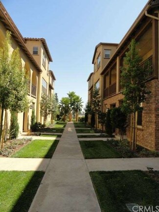 825 E Cassia Ln Unit B, Azusa, CA 91702