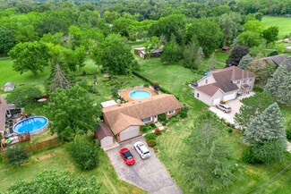609 Porten Rd, McHenry, IL 60051