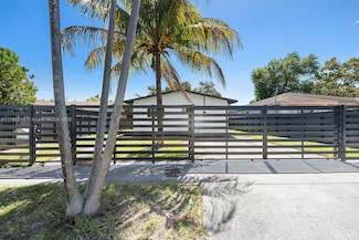 1522 NW 41st St, Miami, FL 33142
