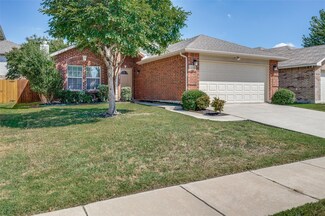 12705 Cedar Hollow Dr, Fort Worth, TX 76244