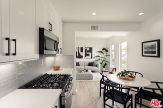 1319 S St Andrews Place Unit 1, Los Angeles, CA 90019