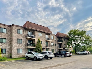 5511 Chateau Unit 5, Rolling Meadows, IL 60008